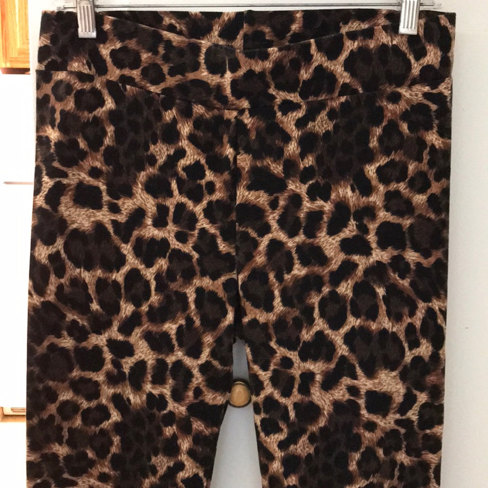 Leopard leggings